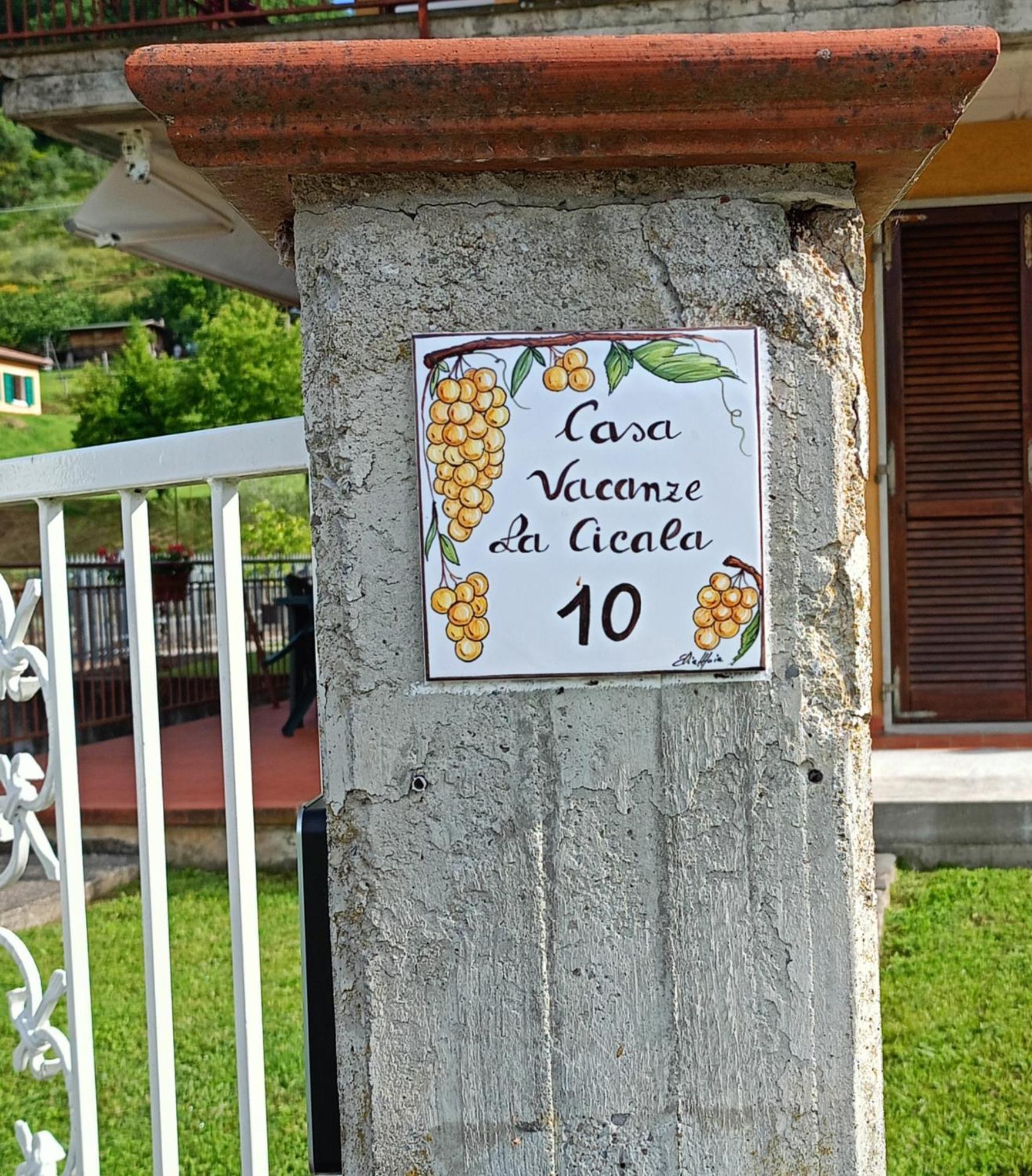 Casa Vacanze La Cicala Pontremoli Ngoại thất bức ảnh